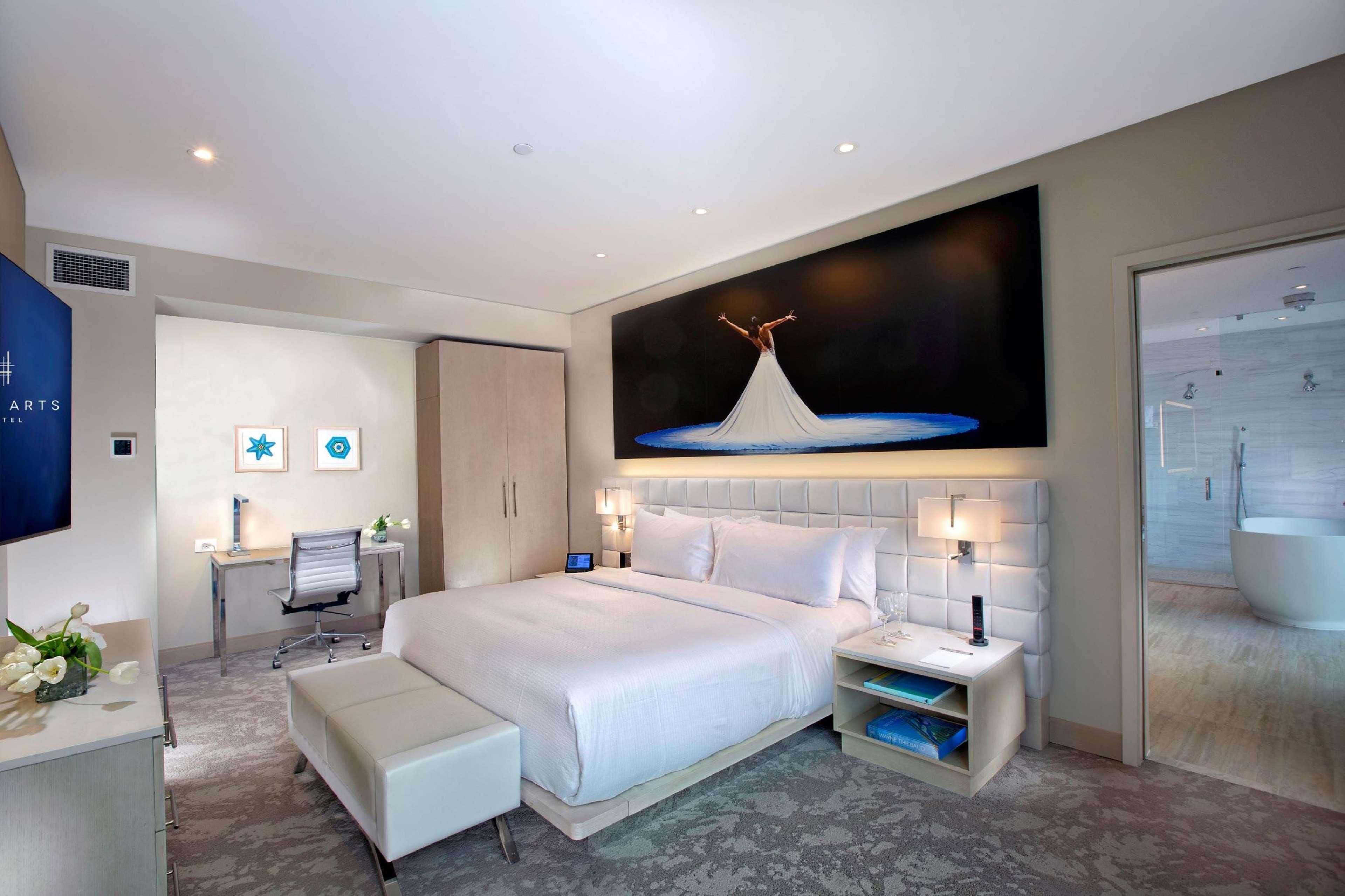 Hall Arts Hotel Dallas, Curio Collection By Hilton Esterno foto