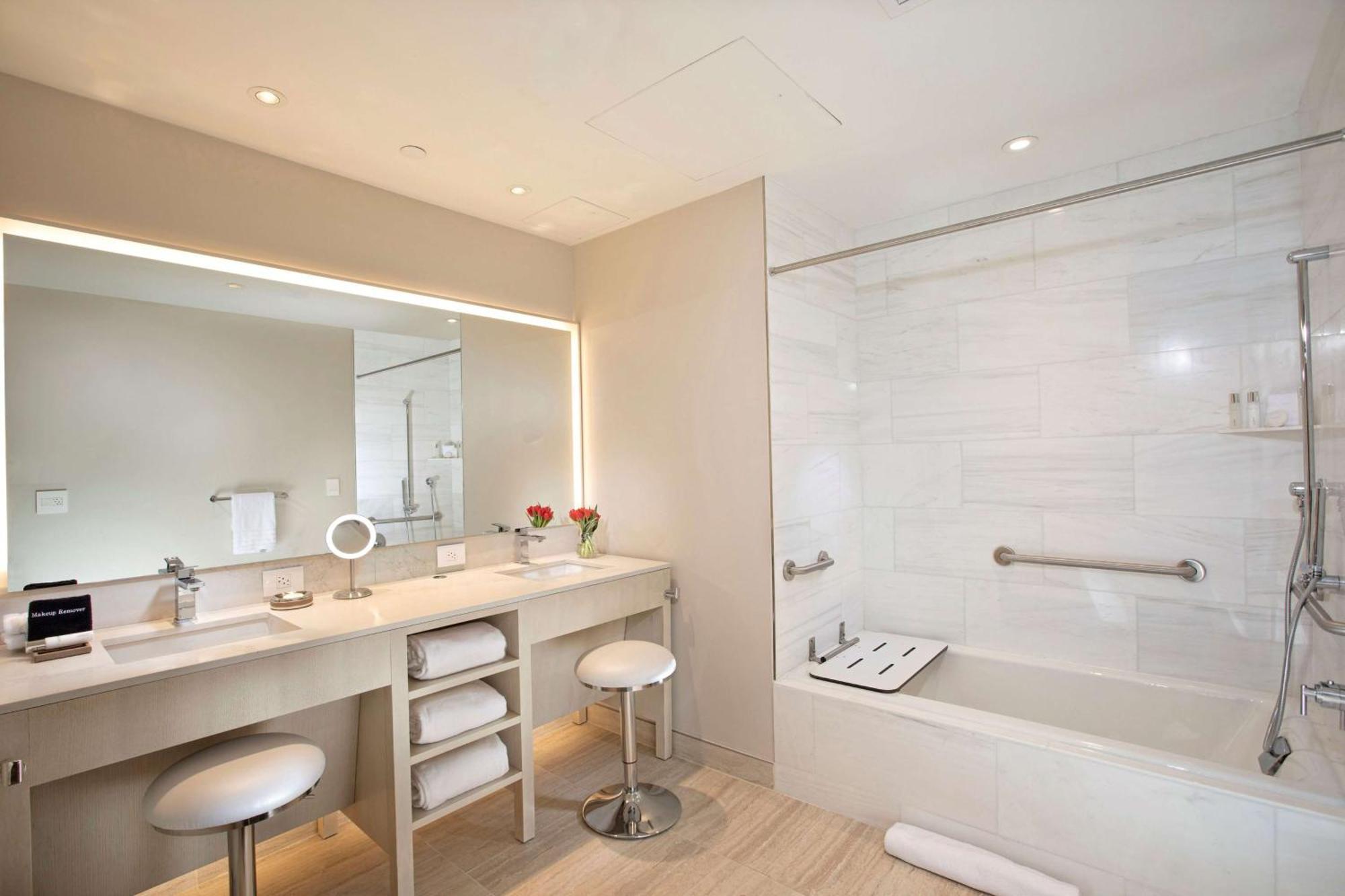Hall Arts Hotel Dallas, Curio Collection By Hilton Esterno foto